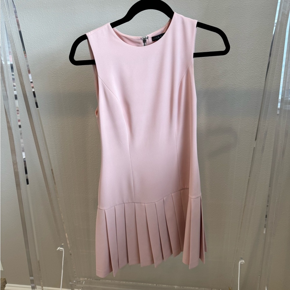 Alice and Olivia pleated dress size 0